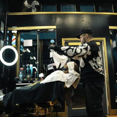 HOT TOWEL SHAVES